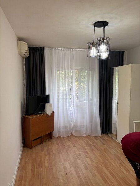 Lacul Tei, aproape Parcul Circului,