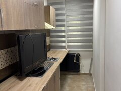 Lacul Tei, aproape Parcul Circului